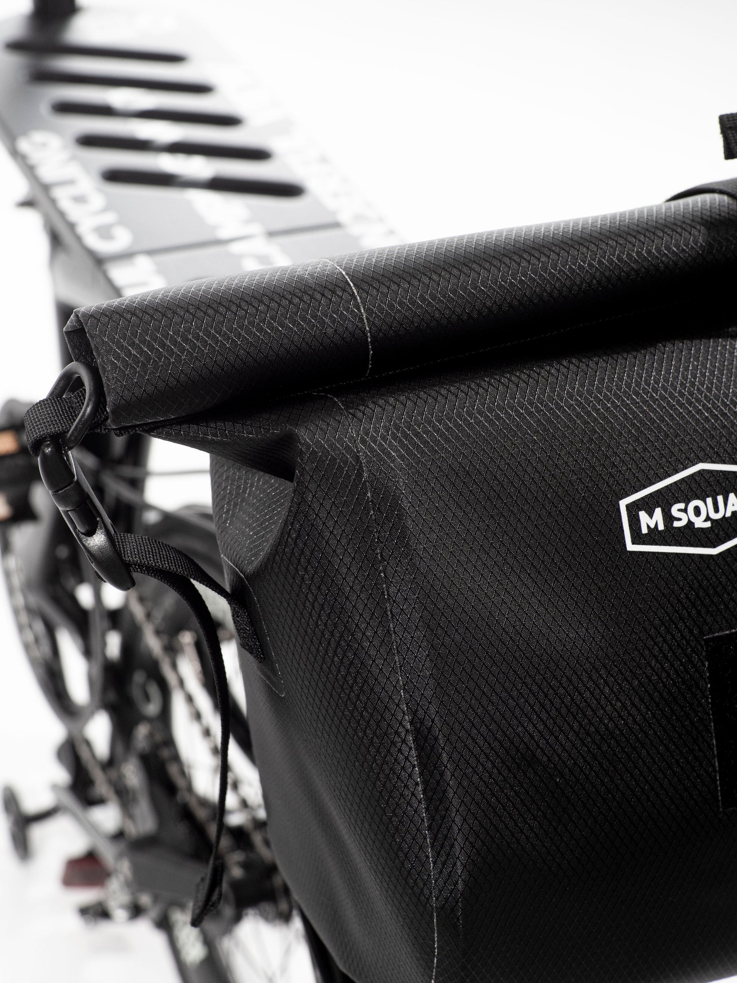 Brompton Bag + Trigo Frame – Black