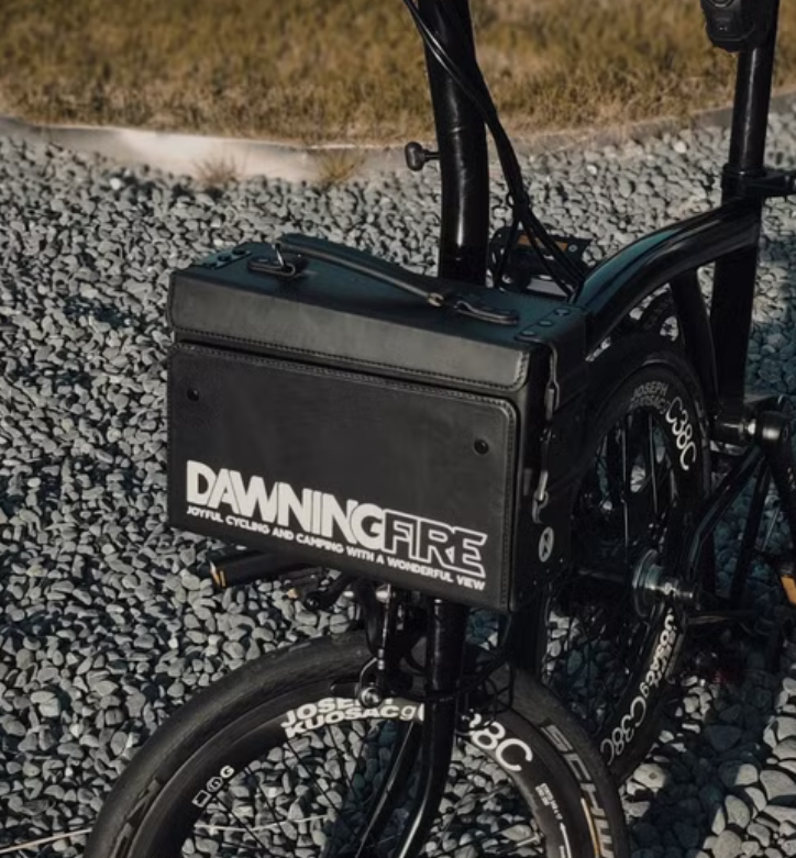 ブロンプトン フロントレザーバッグ – ブラック